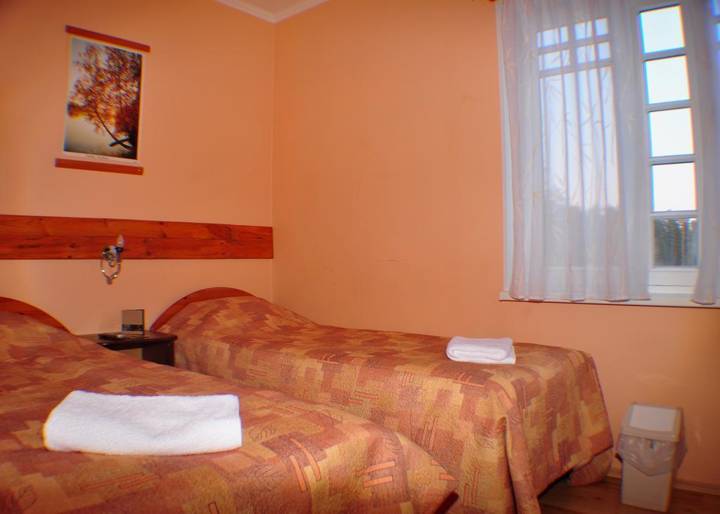 Guesthouse Leiputrija Ādaži Екстериор снимка