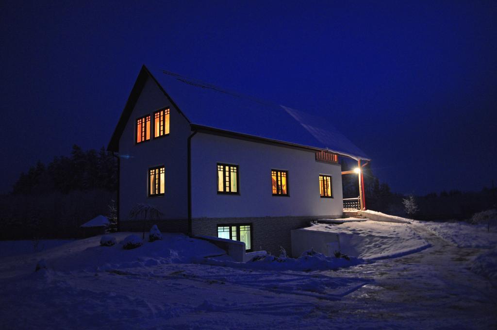 Guesthouse Leiputrija Ādaži Екстериор снимка