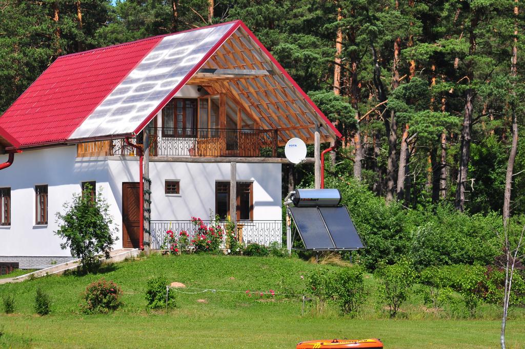 Guesthouse Leiputrija Ādaži Екстериор снимка