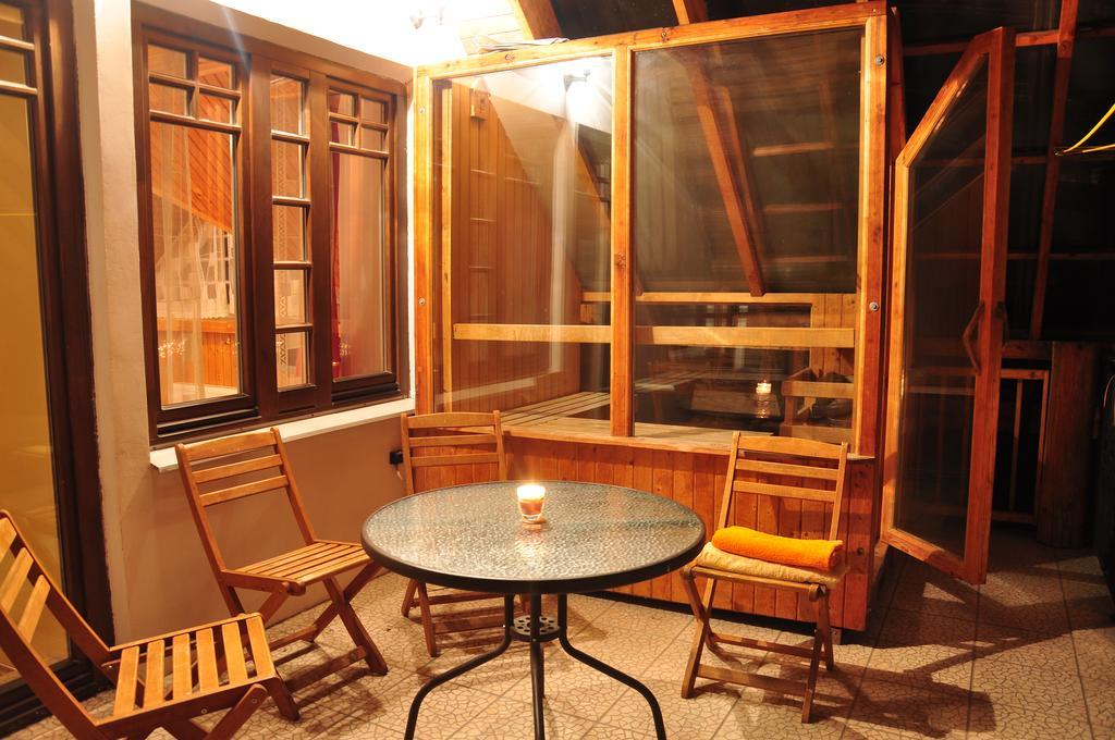 Guesthouse Leiputrija Ādaži Екстериор снимка