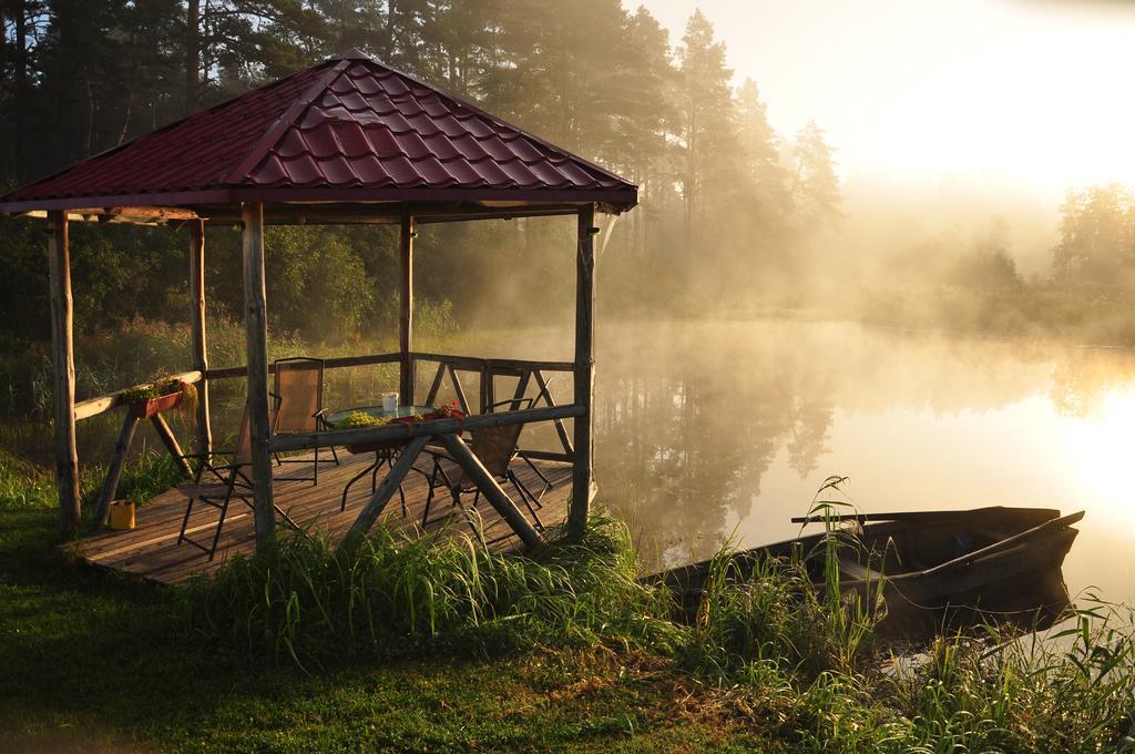 Guesthouse Leiputrija Ādaži Екстериор снимка