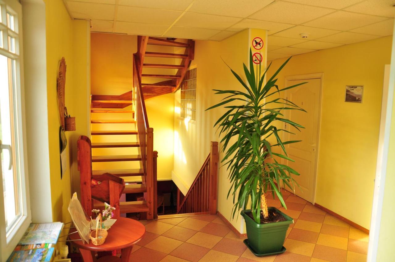 Guesthouse Leiputrija Ādaži Екстериор снимка