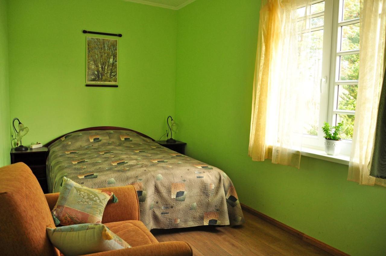 Guesthouse Leiputrija Ādaži Екстериор снимка