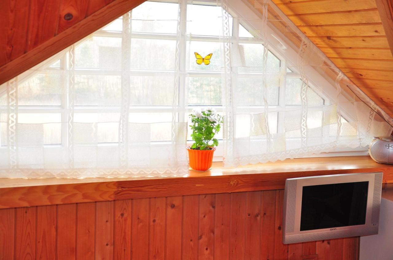 Guesthouse Leiputrija Ādaži Екстериор снимка